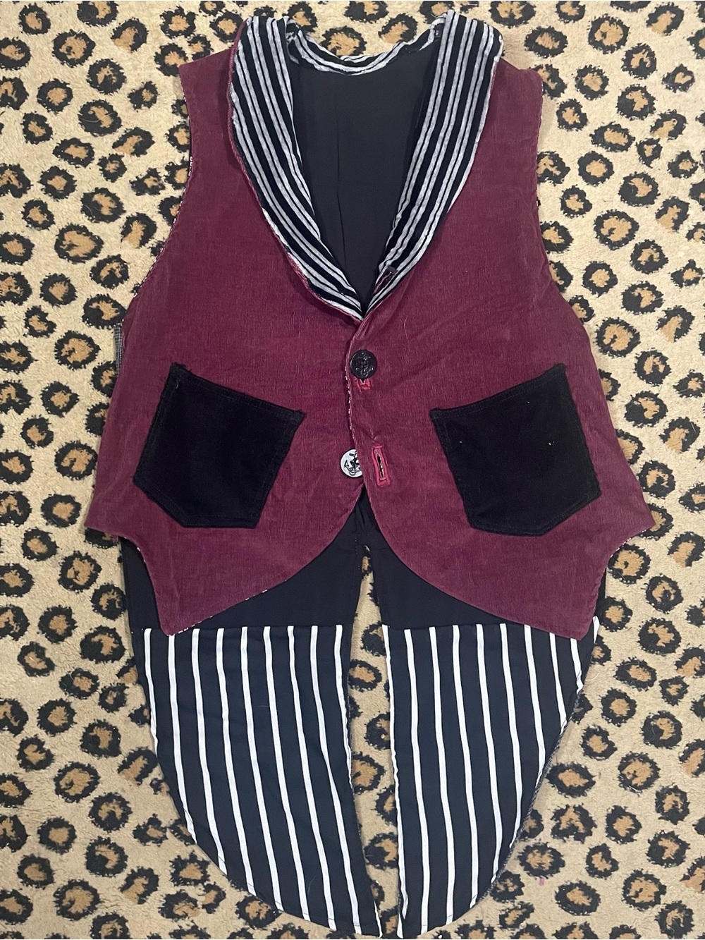 Custom vest - Picture 2 of 9